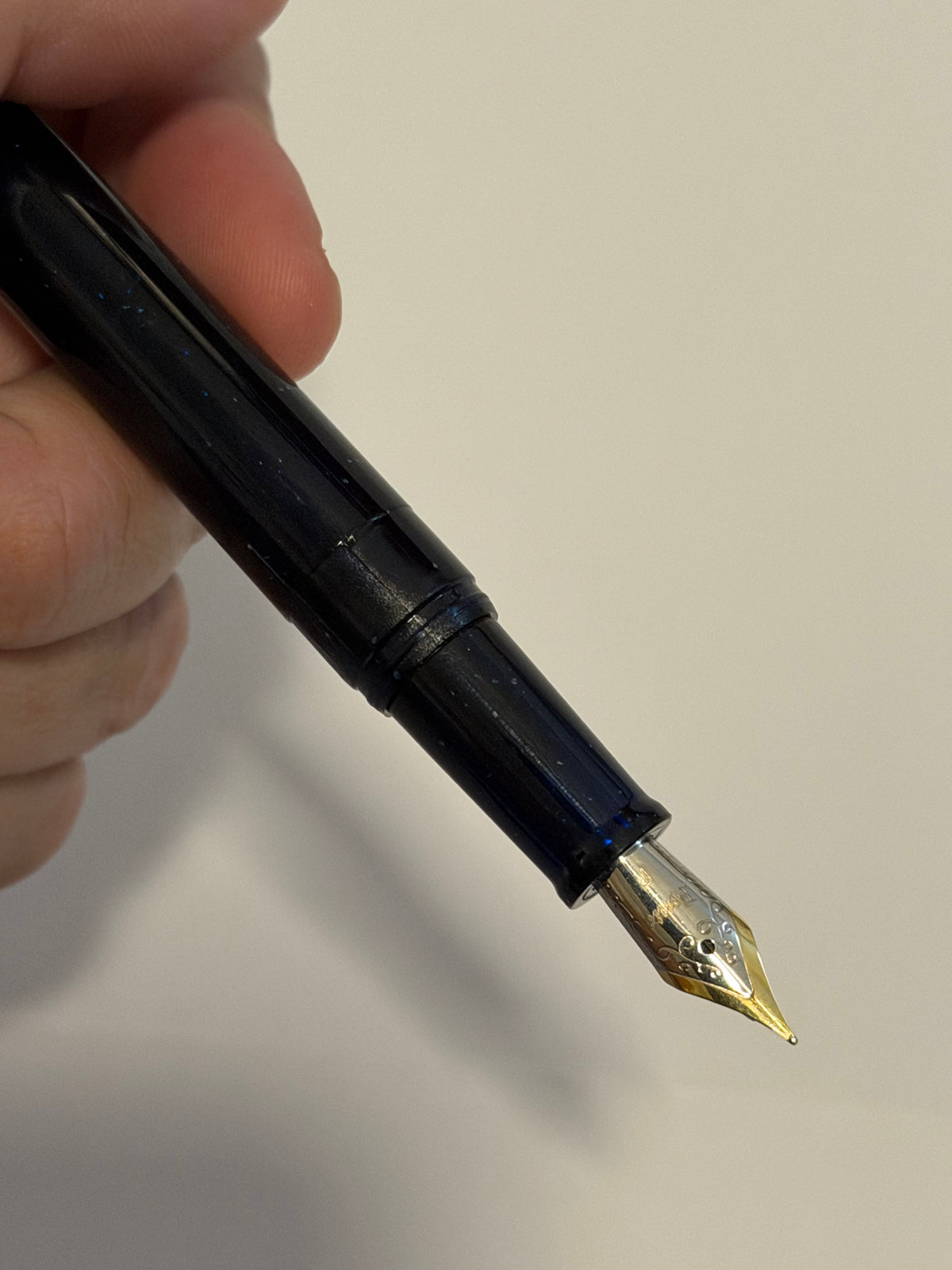 Fonte Sky Blue Fountain Pen - Fine and Medium Nibs